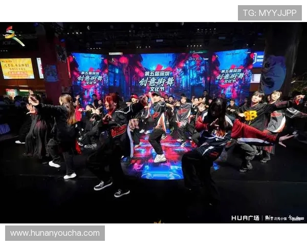 街舞灵活性大比拼武汉街舞队荣获全国第二名的辉煌成就