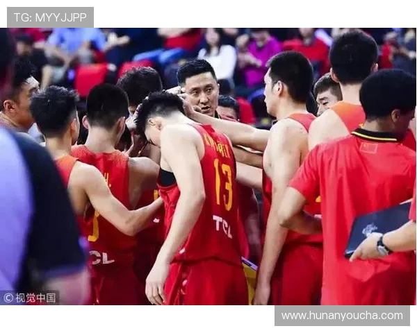 中国红队迎战埃及队全力争胜展现实力与团队精神