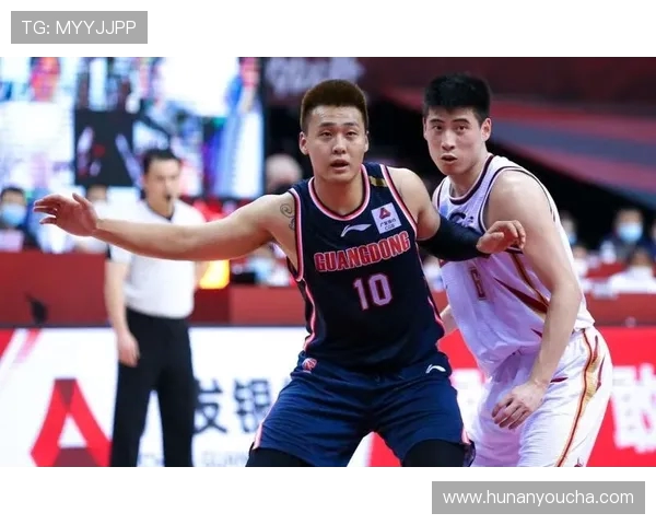 北体大足球迎战石家庄球队全力争胜展现强大实力与团队精神