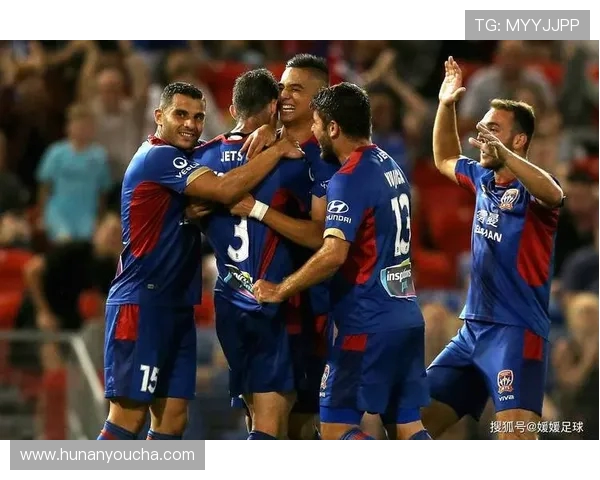 英足总杯水晶宫对决强敌期待精彩赛事与球迷狂欢