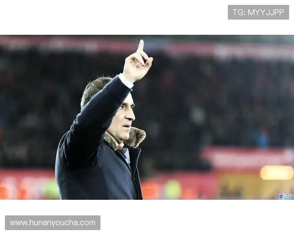 费伦与莫尔德的精彩对决揭示了足球战术的较量与球队实力的巅峰对抗