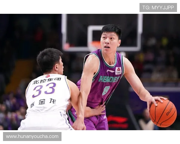 重庆篮球队中路突破战术分析与成效评估探讨 重庆篮球队中路突破战术分析与成效评估探讨